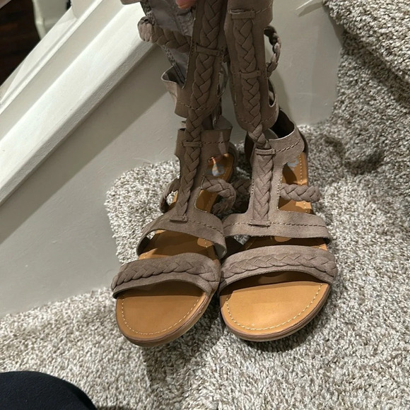 Braided Strap Gladiator Sandals - taupe - Picture 4 of 7